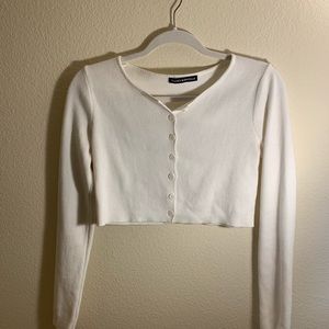 Brandy Melville cropped cardigan.  Color is off white/cream.  Size is XS/S